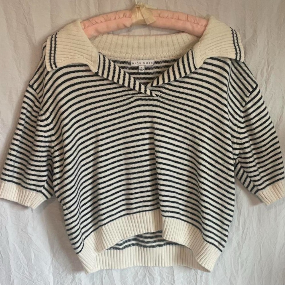 Elegant Black and White Striped V-Neck Sweater